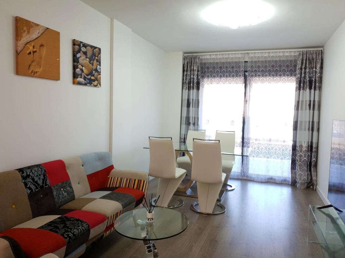 Boutique Apartment Near The Beach, 1 Gbps Wi-Fi Малага Екстер'єр фото
